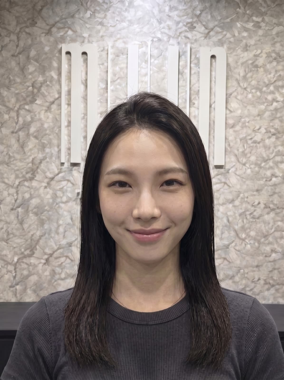 Setelah root perm — mahkota terangkat dan voluminous
